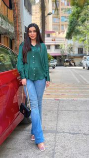 Ankita Sharma feet photo thumbnail