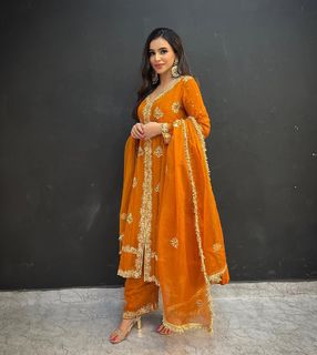 Ankita Sharma feet photo thumbnail