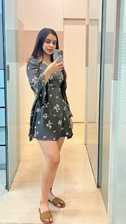 Ankita Sharma feet photo thumbnail