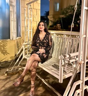 Ankita Sharma feet photo thumbnail