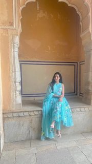 Ankita Sharma feet photo thumbnail