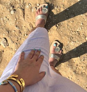 Ankita Sharma feet photo thumbnail