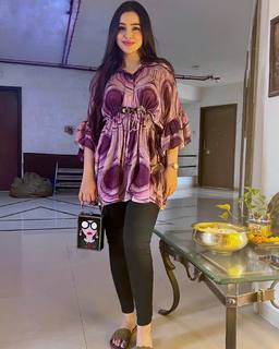 Ankita Sharma feet photo thumbnail