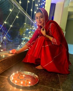 Ankita Sharma feet photo thumbnail