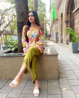 Ankita Sharma feet photo thumbnail