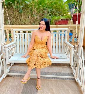 Ankita Sharma feet photo thumbnail