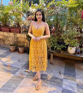 Ankita Sharma feet photo thumbnail