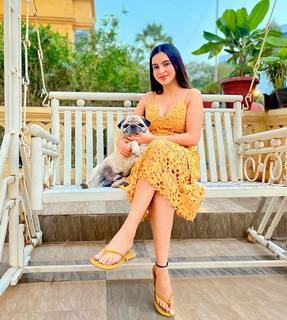 Ankita Sharma feet photo thumbnail