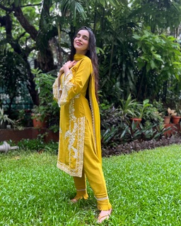 Ankita Sharma feet photo thumbnail