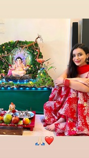 Ankita Sharma feet photo thumbnail