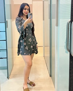 Ankita Sharma feet photo thumbnail