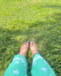 Ankita Sharma feet photo thumbnail