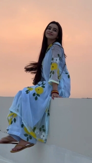 Ankita Sharma feet photo thumbnail