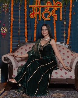 Ankita Sharma feet photo thumbnail