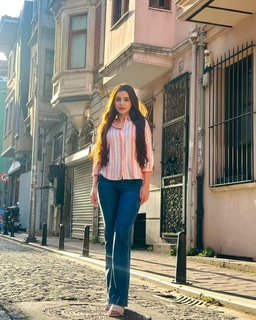 Ankita Sharma feet photo thumbnail