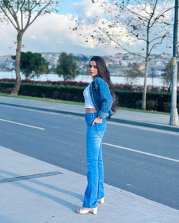 Ankita Sharma feet photo thumbnail