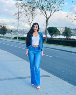 Ankita Sharma feet photo thumbnail