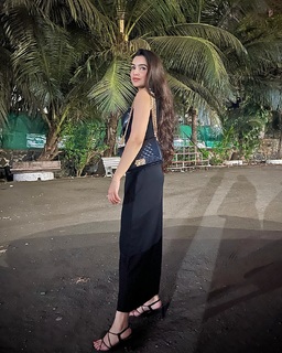 Ankita Sharma feet photo thumbnail