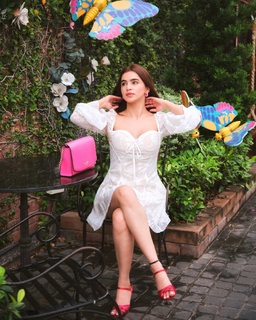 Ankita Sharma feet photo thumbnail