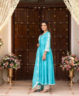 Ankita Sharma feet photo thumbnail