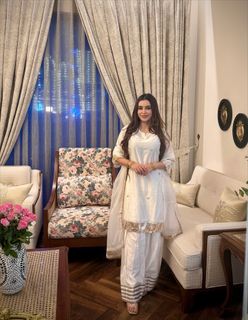 Ankita Sharma feet photo thumbnail