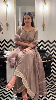 Ankita Sharma feet photo 3