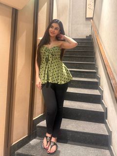 Ankita Sharma feet photo 8
