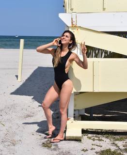 Anllela Sagra feet photo thumbnail