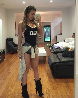 Anllela Sagra feet photo thumbnail