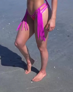 Anllela Sagra feet photo thumbnail