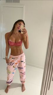 Anllela Sagra feet photo thumbnail