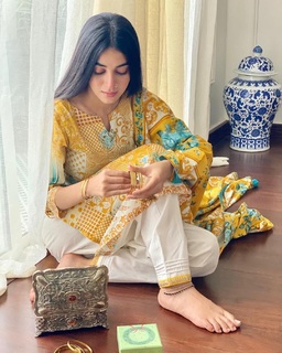 Anmol Baloch feet photo 14