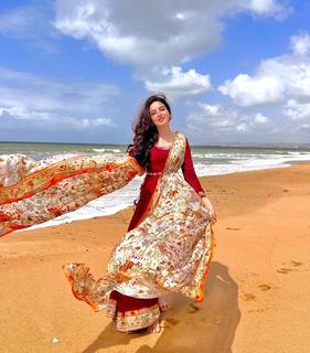 Anmol Baloch feet photo 1