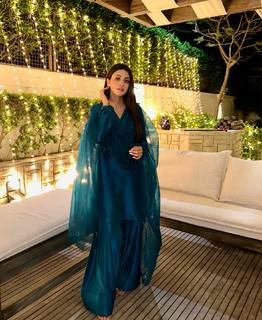 Anmol Baloch feet photo 9