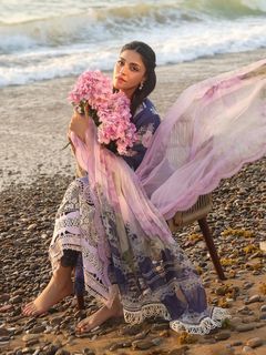 Anmol Baloch feet photo 11