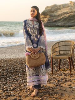 Anmol Baloch feet photo 8