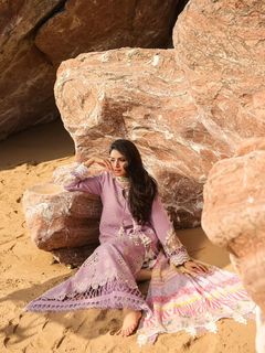 Anmol Baloch feet photo 4