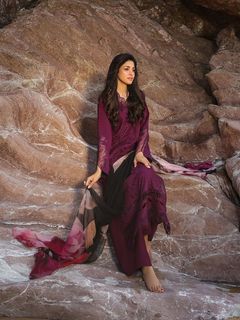Anmol Baloch feet photo 2