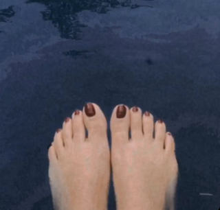 Ann Augustine feet photo 18