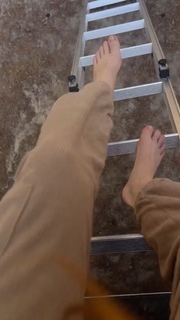Ann-Kathrin Bendixen feet photo 8