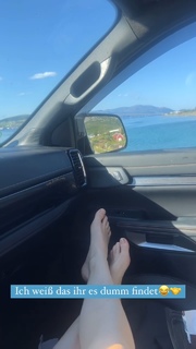 Ann-Kathrin Bendixen feet photo 9