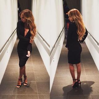 Ann-Kathrin Brömmel feet photo thumbnail