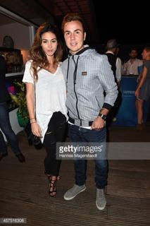 Ann-Kathrin Brömmel feet photo thumbnail