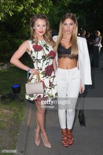 Ann-Kathrin Brömmel feet photo thumbnail