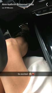 Ann-Kathrin Brömmel feet photo thumbnail