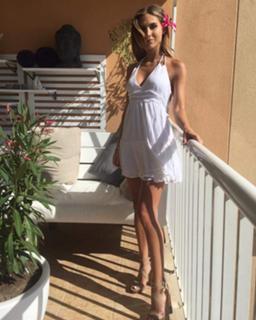 Ann-Kathrin Brömmel feet photo thumbnail