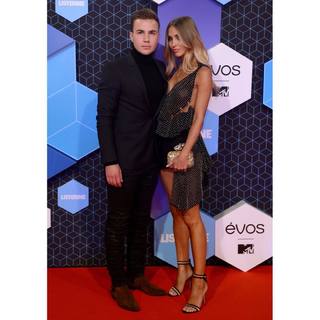 Ann-Kathrin Brömmel feet photo thumbnail