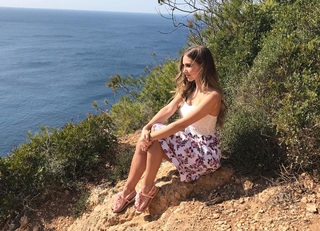 Ann-Kathrin Brömmel feet photo thumbnail