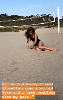 Ann-Kathrin Brömmel feet photo thumbnail