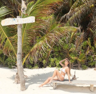 Ann-Kathrin Brömmel feet photo thumbnail